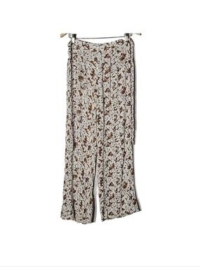 Ivy & Main Women's Beautiful Floral Patterned Wide-Leg Pants - Size Large
